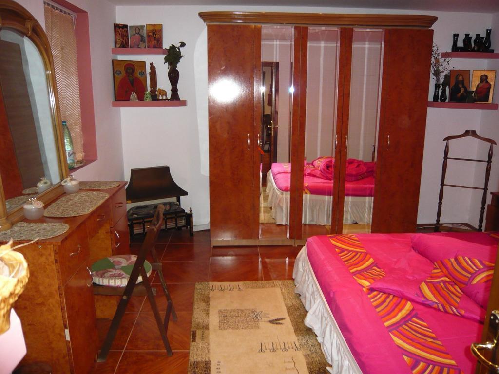 Casa De Vacanta Pravdencu Hotel Mahmudia Exterior foto